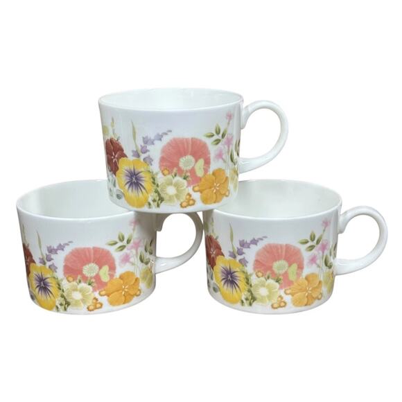 Vtg Wedgwood Summer Bouquet 6 oz Flat Tea Cups Mugs Set of 3 Floral - Picture 1 of 5